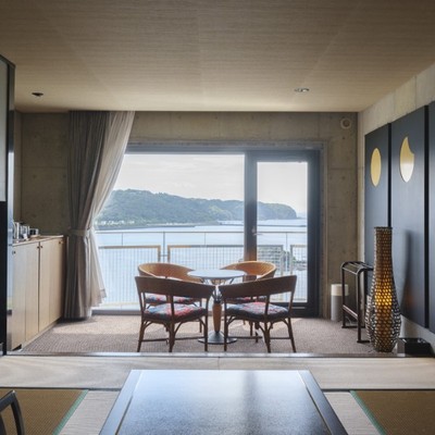 【客室清掃】海と温泉に包まれる、伊豆下田の日々 — 下田温泉 下田ベイクロシオで過ごす、働く旅 —