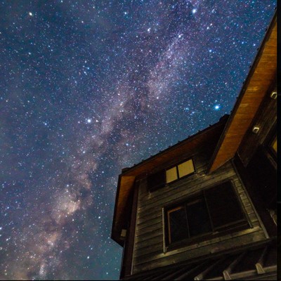 新日本百名山に選ばれた絶景のドンデン草原で、星空と四季を味わう「調理補助」のおてつたび！高山植物や山野草が豊かでトレッキングスポットとしても人気✨【現地で交通手段が確保できる方限定】