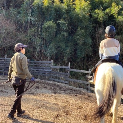 初めてのおてつたびに！　牧場年末掃除のお手伝い