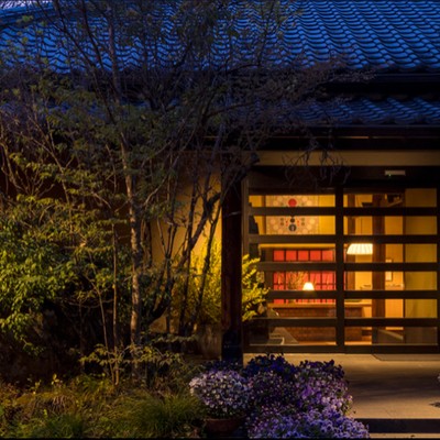 【由布院御三家】玉の湯でお客様を迎える接客全般のおてつだい♪【英語でのコミュニケーションが可能な方歓迎✨】